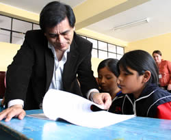 Todas la IE  del Peru  se preparan para la Evaluación Censal de Estudiantes (ECE), que se realizará el 4 y 5 de diciembre a los alumnos del segundo grado de primaria de los colegios estatales y privadas de la provincia.